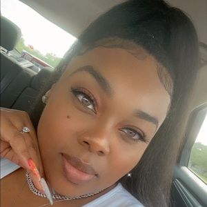 Meet your Posher, Ericka